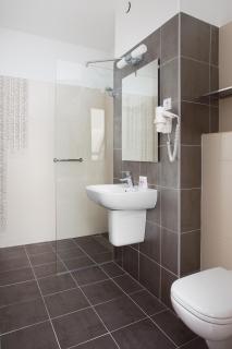 Rubin Wellness & Conference Hotel - Budapest - 5