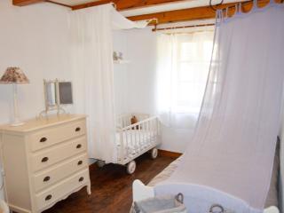 Holiday Home in Villeneuve near River Beach - Villeneuve-dʼAllier - 1