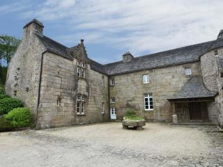 Authentic manor house with terrace and pond - Plougonven - 8