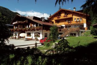 Hotel Camoscio - Rocca Pietore - 0