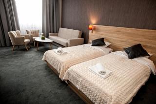 Elba Hotel - Ostrołęka - 0