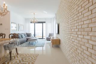 Sea Breeze Apartment - 1