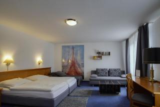 Hotel Maxim - Langenfeld - 8