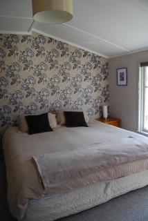 Judge Rock Exclusive Vineyard Cottage Accommodation - Alexandra - 2