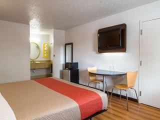 Motel 6-Columbus, OH - OSU - Columbus - 2
