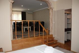Paradise Hotel - 1