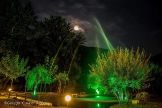 Dipla Sto Potami (Next To The River) - Stathmos Terovou - 2