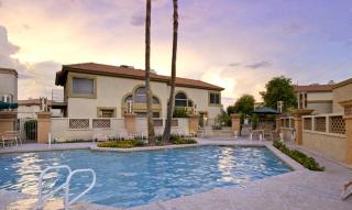 Gated Mountain View Resort Community, Centrally Located, Three Heated Pool-Spa Complexes, Half-Mile To Hiking! - Phoenix - 1