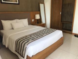 Elegant Hotel - Pleiku - 5