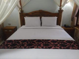 Hotel Sorga Cottages - Kuta - 9