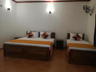 Mathews Holiday Resort - 4