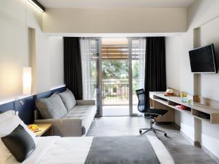 Blue Dolphin Hotel - Metamorfosi - 2