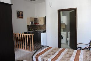 Guest House on Gia Abesadze Street - Tbilisi - 7