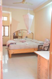 Lakshmi Heritage Tourist Home - Hampi - 1