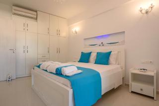 Aristodimos Luxury Apartments - Kalamaki - 3