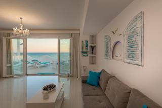 Aristodimos Luxury Suite - Kalamaki - 4