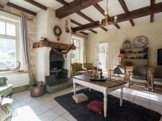 Bièvre Forest-Edge Retreat - 7