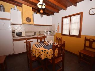 Cave House in Tenerife with Pool and Beach - La Orotava - 8