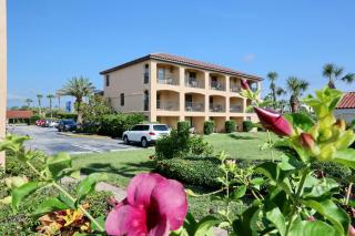 La Fiesta Ocean Inn & Suites - Saint Augustine Beach - 1