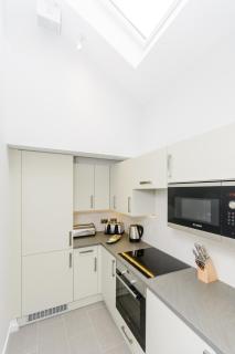 Ibis House by Viridian Apartments - Richmond - 5