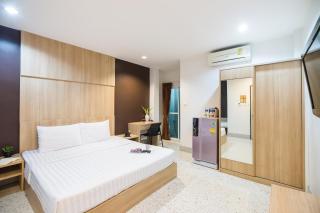 The Fifth Residence - 1