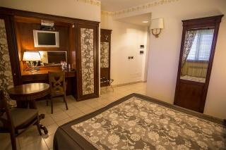 Hotel Valeria - 5