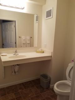 Ramada by Wyndham Williston - Williston - 5