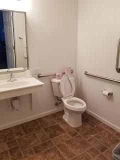 Ramada by Wyndham Williston - Williston - 8