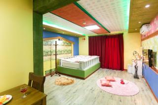 Utopia Pension - 1
