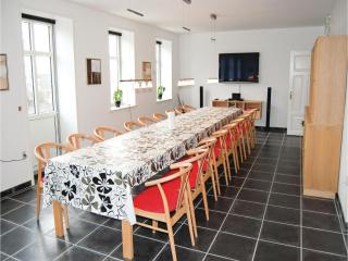 Seven-Bedroom Holiday Home In Bredebro - 4