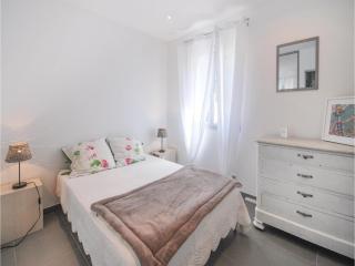 3 Bedroom Lovely Home In Tourves - 2