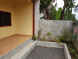 Radiya Guesthouse - 9