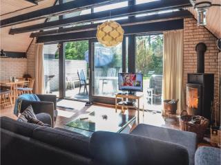 Two-Bedroom Holiday Home In Vaggerlose - 4