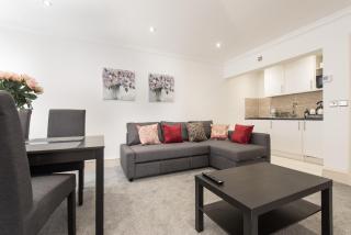 Royal Princes Suites - 9