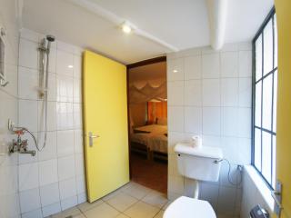Yellow Haven Lodge - Kampala - 9