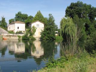 La Rive Chambre d hôtes The Riverside Retreat - Jarnac - 0
