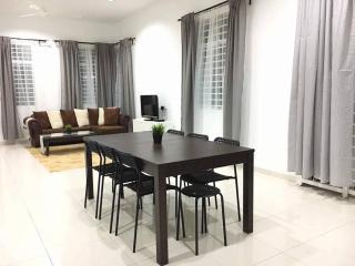 Ceri Merah Homestay - Kuantan - 6