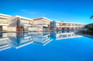 Pool Resort Port Douglas - Port Douglas - 4
