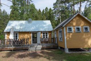 Ljugarn Semesterby - 2