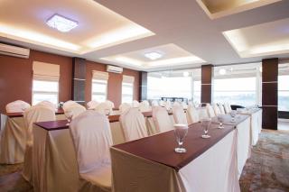 JLE'S Hotel - Manado - 2
