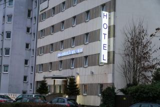 Hotel Niederräder Hof - Frankfurt am Main - 3
