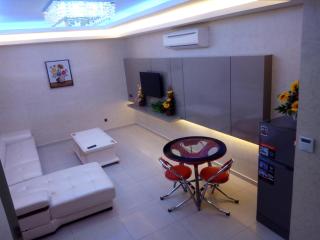 Golden Leaves Hotel - 6