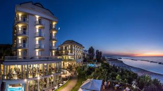 Hotel Sans Souci - Gabicce Mare - 0