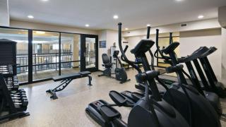 Best Western Harvest Inn & Suites - Grand Forks - 4