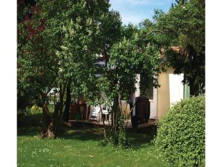 2 Bedroom Lovely Home In Berlin - 6