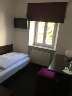 Hotel Bergbauer mit Late-Self-Check-IN - Neuburg an der Donau - 3