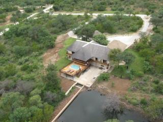 Own Pool - Ample Space - Beautiful Views - Hoedspruit - 9