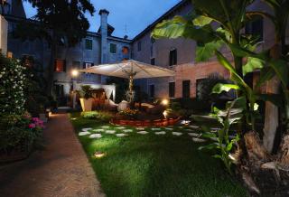 Hotel Abbazia - Venice - 2