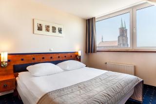 Qubus Hotel Legnica - 0