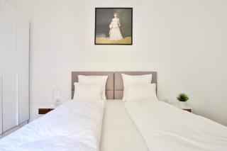 Luxury Apartment by Hi5 - Bazilika Suite - Budapest - 4